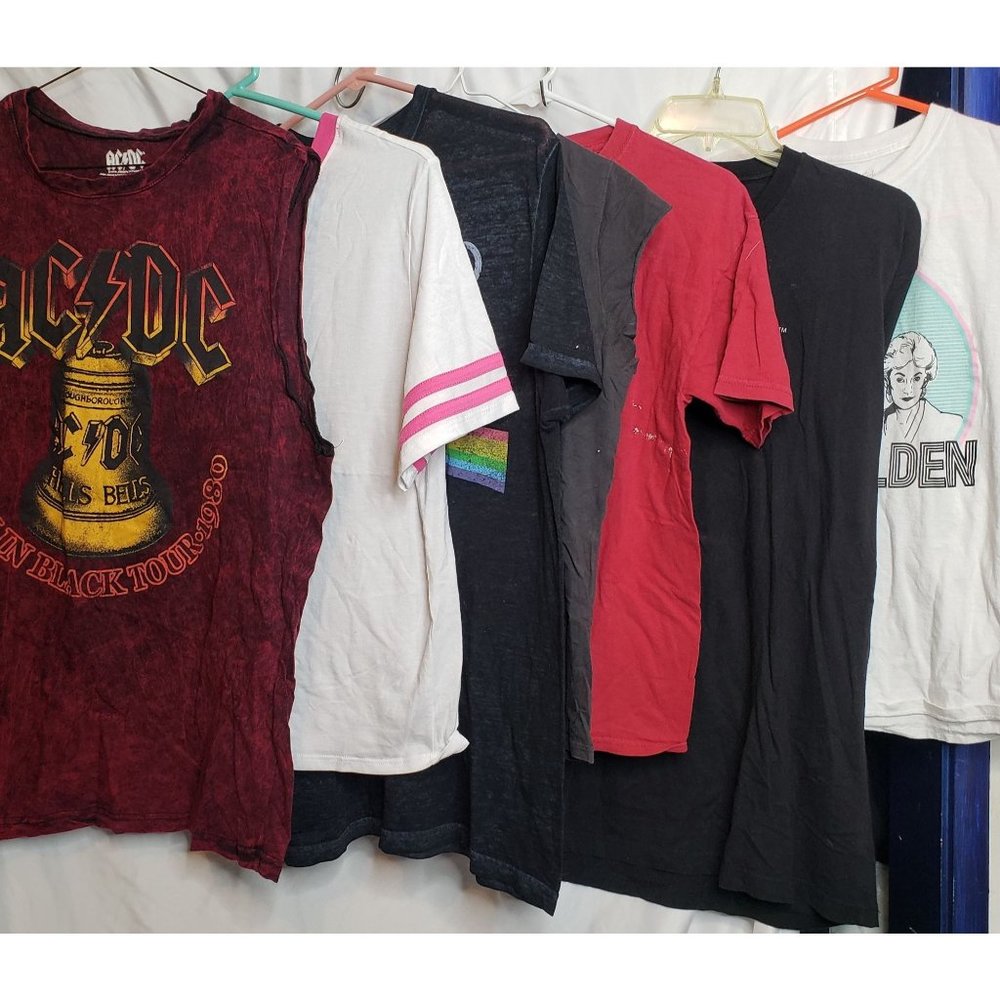 Novelty Shirt Lot 7 Assorted Sizes Colors Styles Cropped Band Music Theme